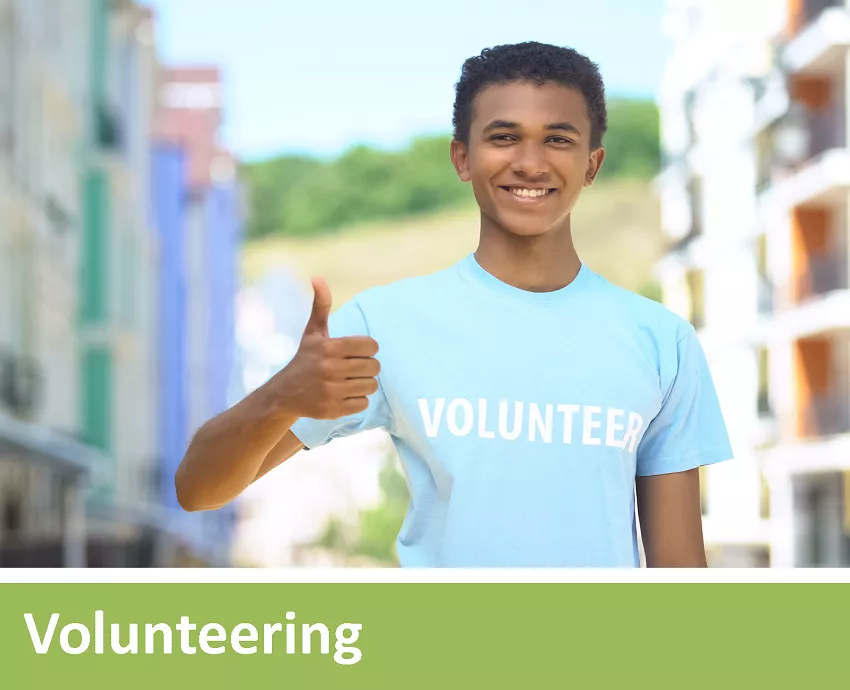 teens volunteering